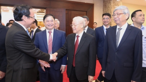 Khua gĭt gai Đảng Nguyễn Phú Trọng: Klei hriăm jing ngăn dŏ yuôm bhăn mơ̆ng djuê ana 