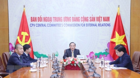 Khua êpul bruă hŏng tač êngao gưl dlông blŭ hrăm đĭng blŭ hŏng Khua Êpul bruă hŏng tač êngao gưl dlông Đảng cộng sản Cuba