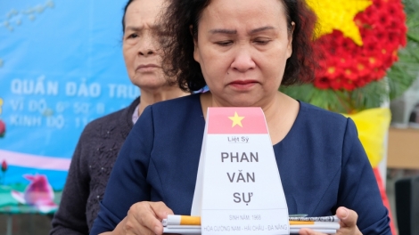 Hay k’noọ 35 c’moo t’ngay 64 liệt sĩ chêết bil đhị đảo Gạc Ma