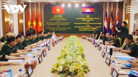 ពត៌មាន ម៉ោង ១១