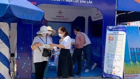 Bruă pui kmlă Dak Lak mtă kơ mnuih ƀuôn sang mkiêt mkriêm pui kmlă yan adiê mđiă hlơr