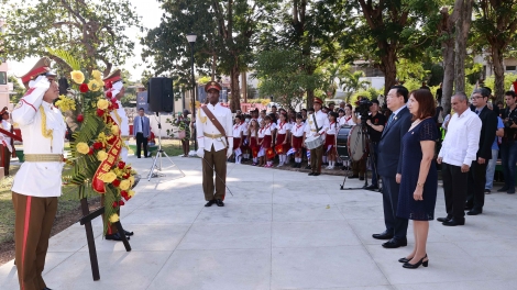 Kăn xiâm hnê ngăn Kuô̆k hô̆i veăng leh pơ’lêh inâi Kŏng viên Hồ Chí Minh a pơlê kong xiâm Cuba 