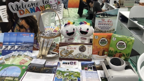 5 tỉnh miền Trung ting pâh Hội chợ du lịch bha lang k’tiếc - VITM Hà Nội 