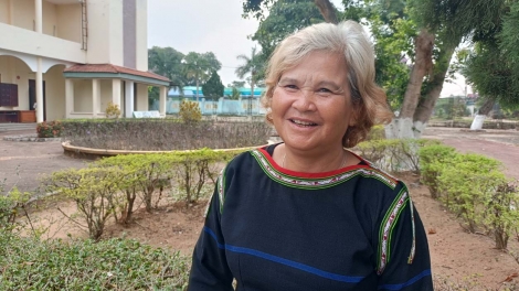 Tây Nguyên bơsram mờ lơh jat jơnau bơto sồr Bác Hồ dê