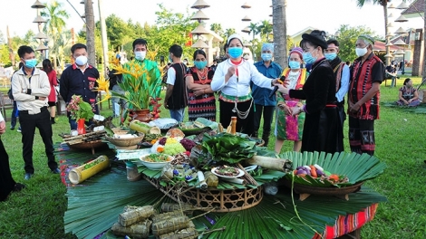 MENG HAREI 29/4 TAL HAREI 3/5, DI PALEI ILAMU - DULICH DOM BANGSA VIET NAM ( (ĐỒNG MÔ, SƠN TÂY, HÀ NỘI) HU PEIH NGAK DOM BRUK NDUNG BAK ILAMU DOM BANGSA 