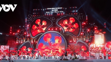 LẸ HỘI BẠI MÒN ĐÂY MỪA PÉ HẢI PÒ NẶM VIỆT NAM