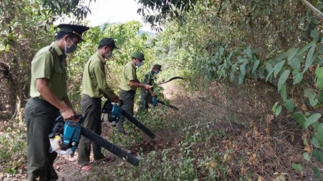 Đà Nẵng: Đơơh loon zâl cha groong rooh crâng coh hân noo p’răng puyh