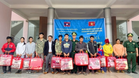 Đoọng pr’hêl ha đha nuôr chr’hoong Đăc Chưng đha lum Tết Bunpimay