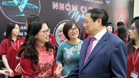 Thủ tướng Cíñ phủ ồng Phạm Minh Chính còp, lơh broă tàm Hìu bơsram Đại họk Dà lơgar Hà Nội