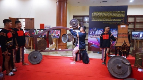 Triển lãm pa căh bộ sưu tập pr’đươi đăh văn hóa zập k’bhuh ma nuyh