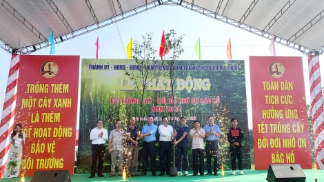 Buôn Ma Thuột, Dak Lak tơkŭm mơhnhôk leh Têt pêt loăng 