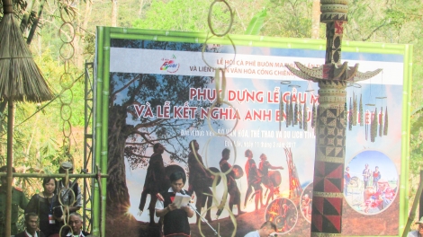 Ƀok  Y Mang – kang ƀô̆ dăp đon dăp bơnôh hơlen chih akŏm joh ayŏ Xơ Đăng