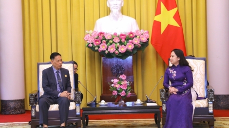 Kơ-iăng Khua mir sir yă Võ Thị Ánh Xuân tŭ jum grup khua mua djop djuai ania dêh čar Kur