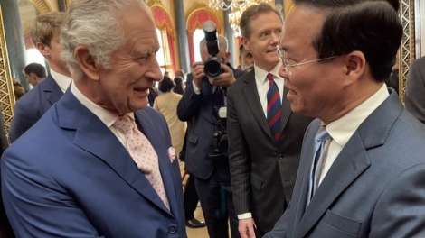 Củ tịc lơgar ồng Võ Văn Thưởng tơn jơh niam bơnĕ dơ̆ bơyai lơh guh lơh bơtau bơh Bơtau lơgar Anh dê 