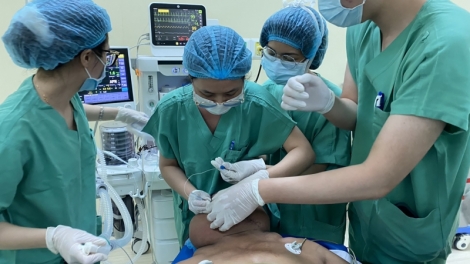 Roóch pay c’cọ lâh 4kg coh achăc âng muy cha năc manuyh Cơ Tu crêê pr’luh cr’ăy đơ chrih Madelung