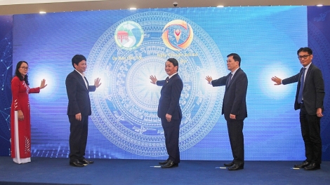 Chuyển đổi số đắh bh’rợ acoon coh: Bh’rợ đấh loon tu râu chr’nắp âng đhanuôr acoon cóh