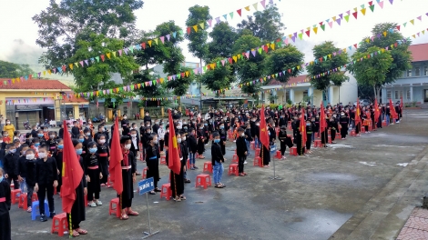  Ngon tô thứ 7 mự 27 căm bườn 5 pì 2023-  Tuyên Quang pảy chự văn hoá chựa nọi côn té trương Tiểu học