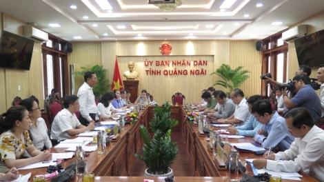 C’bhúh pa bhrợ Ban k’đhơợng xay Trung ương đắh zêl cha groong t’tông k’roóch, zêl cha groong cắh liêm crêê bhrợ bhiệc lâng UBND tỉnh Quảng Ngãi