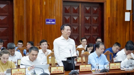 C’bhúh pa bhrợ âng Chính phủ bhrợ bhiệc lâng tỉnh Quảng Bình