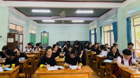 Nai ntĭm kon se nti Gia Lai nsrôih an rơh thi THPT