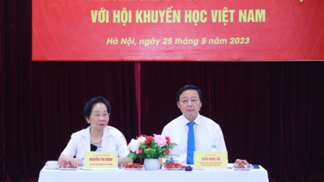 Groi Thủ tướng Trần Hồng Hà pah kan đah hội khuyến học Việt Nam.