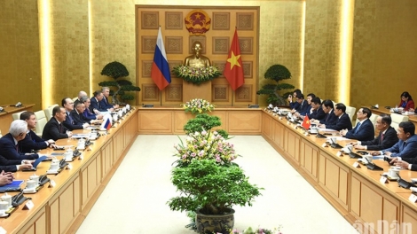 Thủ tướng Phạm Minh Chính vơt kruanh Đảng dak Nga dơn ngoăy.