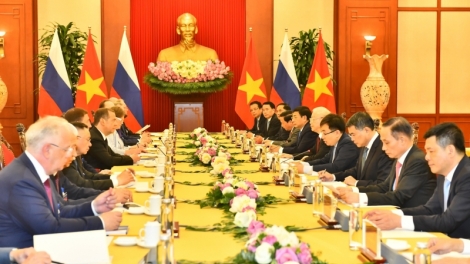 Ƀok Tổng Bí thư Nguyễn Phú Trọng pơma đam hăm Kơdră Đảng teh đak Nga Thŏng nhâ̆t