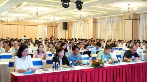 Rôh hôp hnê tơdroăng cheăng ‘na troăng ƀaoh hiêm pơlê pơla, ƀaoh hiêm ôh tá ai cheăng pêi kơpong peăng Hdroh