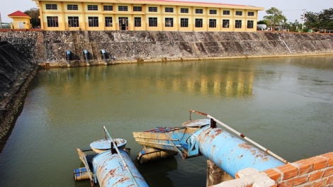 K’ruung moọt đác k’rịa, bhrợ căh liêm tước đác ch’ngaach đươi dua đhị thành phố Đà Nẵng lâng tỉnh Quảng Nam