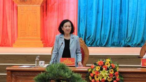 Thường trực Ban Bí thư Trương Thị Mai pa bhrợ lâng Tỉnh ủy Bình Định