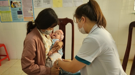 Dăk Lăk: kòp digơlan bơtờp uă wơl tài bơh ờ tơl sơnơm vaccine