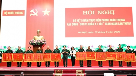 Jơnum pơƀut bruă mă 5 thun ngă tui jak iâu akŏ pơdong sang ia jrao ling tơhan 5 mơta bruă klă