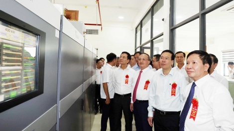 Khua lăn čar nao hlăm knăm mphŭn sang mđung asăp Dhŭng kwar krah, mơ̆ng sang mđung asăp blŭ Việt Nam 