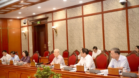 Khua git gai Ping gah ơi Nguyễn Phú Trọng git gai jơnum pơgôp hiăp klah čun tơlơi pơtrun mrô 23-NQ/TW