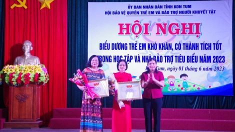 Kon Tum: Khĕn kơdeăn vâi hdrêng ki kơtiê xơpá ai hnoăng mơ-eăm tung tơdroăng hriâm