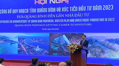 Phŏ Thủ tướng Lê Minh Khái vang truh hop akŏm Pơtrŭt tơmơ̆t jên jang dêh char Quảng Bình 2023