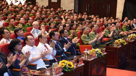 Pôa Phạm Minh Chính, Ngế pro xiâm hnê ngăn tơnêi têa veăng hôp tơpui tơdroăng Púi vâ hơniâp lĕm