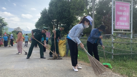 A Lưới (Thừa Thiên Huế) tơơp glúh bhrợ pa liêm n’nóh x’xriing