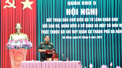 Bộ Tư lệnh Quân khu 5 pa prá lâng hạ sĩ quan, binh sĩ