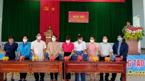 Dak Lak: Bi hơĭt klei hdĭp mnuih ƀuôn sang mơ̆ng hdră Rông hruh ŭn