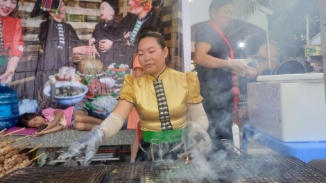 K’rong rau a yêm bhlầng 3 zr’lụ đhị bhiệc bhan ch’na đh’năh Biển Nha Trang - Khánh Hòa 2023