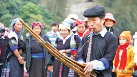 Nghệ thuật khèn âng ma nưih Mông coh Yên Bái năc C’kir văn hóa phi vật thể k’tiêc k’ruung