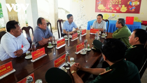 ពត៌មាន ម៉ោង ១៥