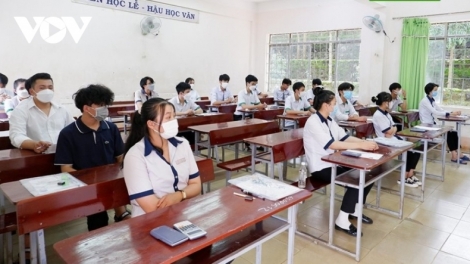 Dak Nông: Hơmet tôm ăn ‘măng pơlong tốt nghiệp THPT 2023