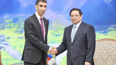 Khua knŭk kna Phạm Minh Chính  drông Khua phŭn bruă mnia blei UAE