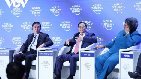 Thủ tướng Phạm Minh Chính pâh g’luh tơơp bhrợ Hội nghị zâp c’moo apêê lươt l’lăm âng g’luh Prá xay kinh tế bha lang k’tiêc (WEF)