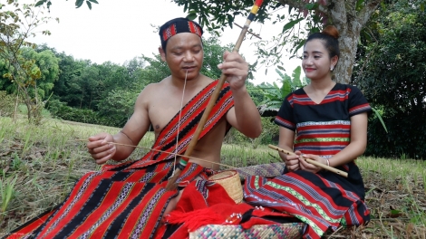 DÂN CA PA KÔ - NNND MAI HOA SEN