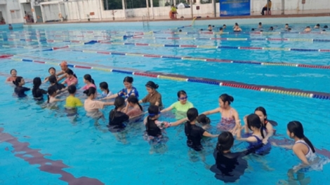 Lính đặc công pa choom bh’luah đác đoọng ha p’niên k’tứi Lý Sơn