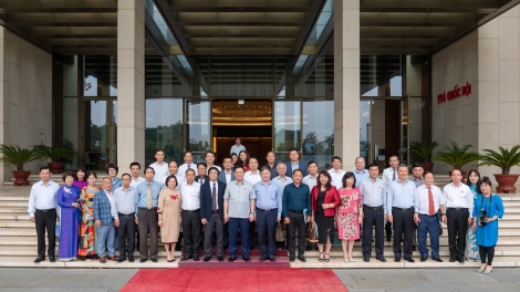 Củ tịc Quôk hội ồng Vương Đình Huệ: pal tam gơl bồ tơngoh kơlôi sơnơng bè broă lơh rơndap ù tiah tiah drà 