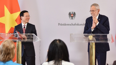 Kruanh dak Võ Văn Thưởng tâm nchră đah Tổng thống Áo ndrel mâp Kruanh nkuăl ƀon têh Vienna